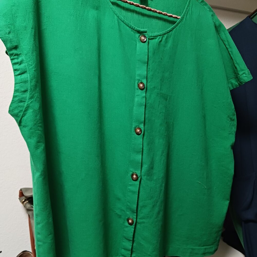 Liz Claiborne green tunic